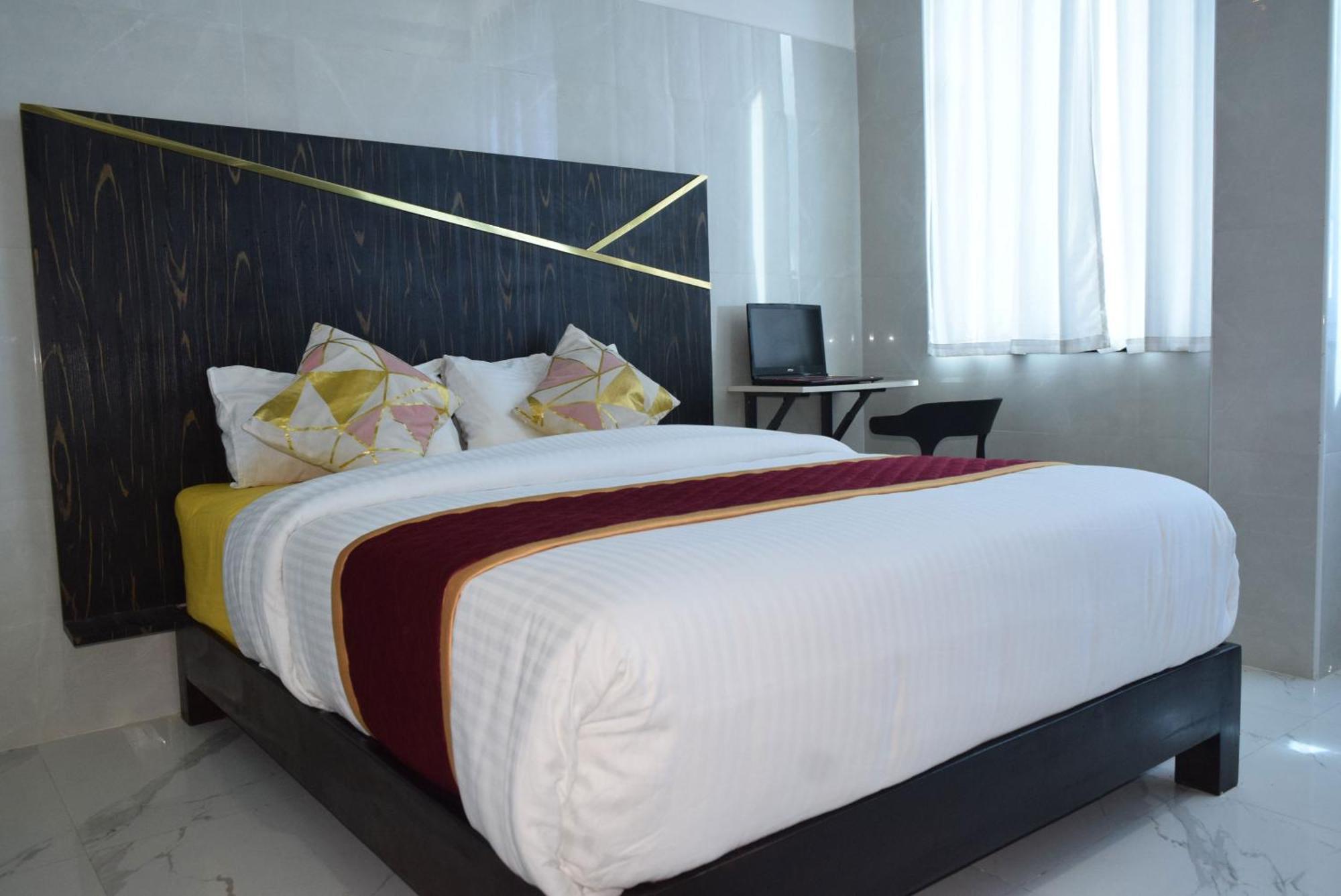 M Grand Stay Kójamputtúr Exteriér fotografie